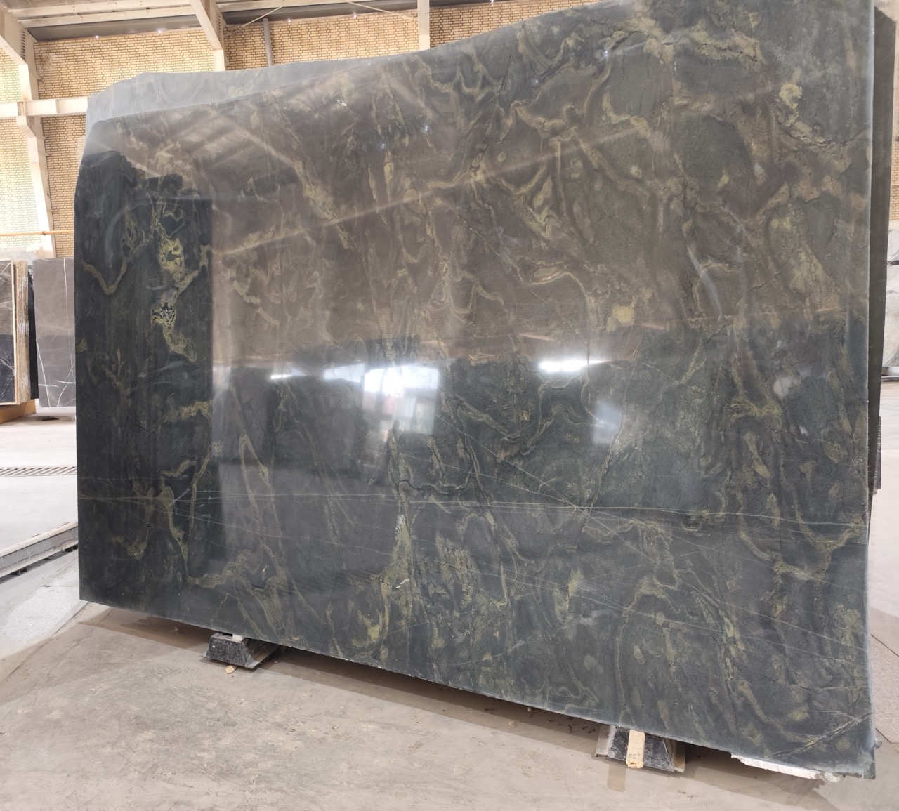 Granite: Green Slab