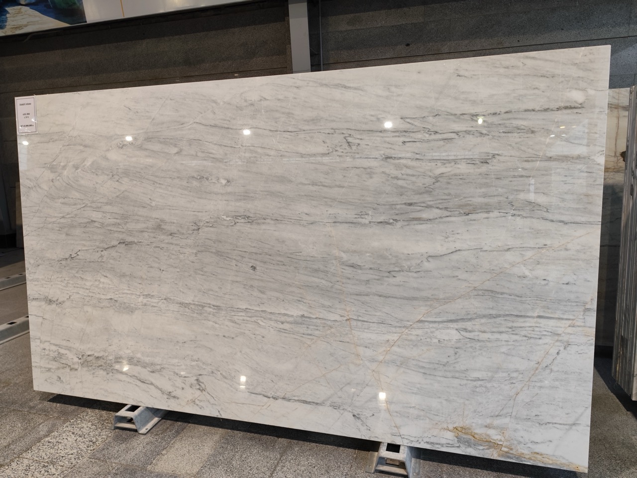 Crystal Marble: Scato Slab